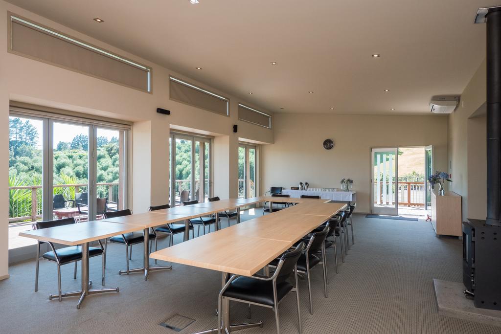 Aparthotel One Burgess Hill New Plymouth Exteriér fotografie