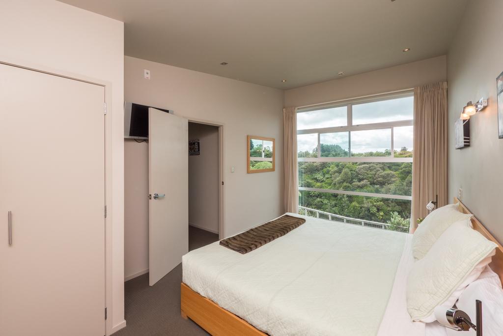 Aparthotel One Burgess Hill New Plymouth Exteriér fotografie