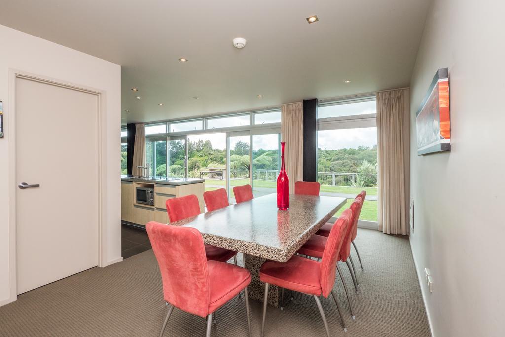 Aparthotel One Burgess Hill New Plymouth Exteriér fotografie